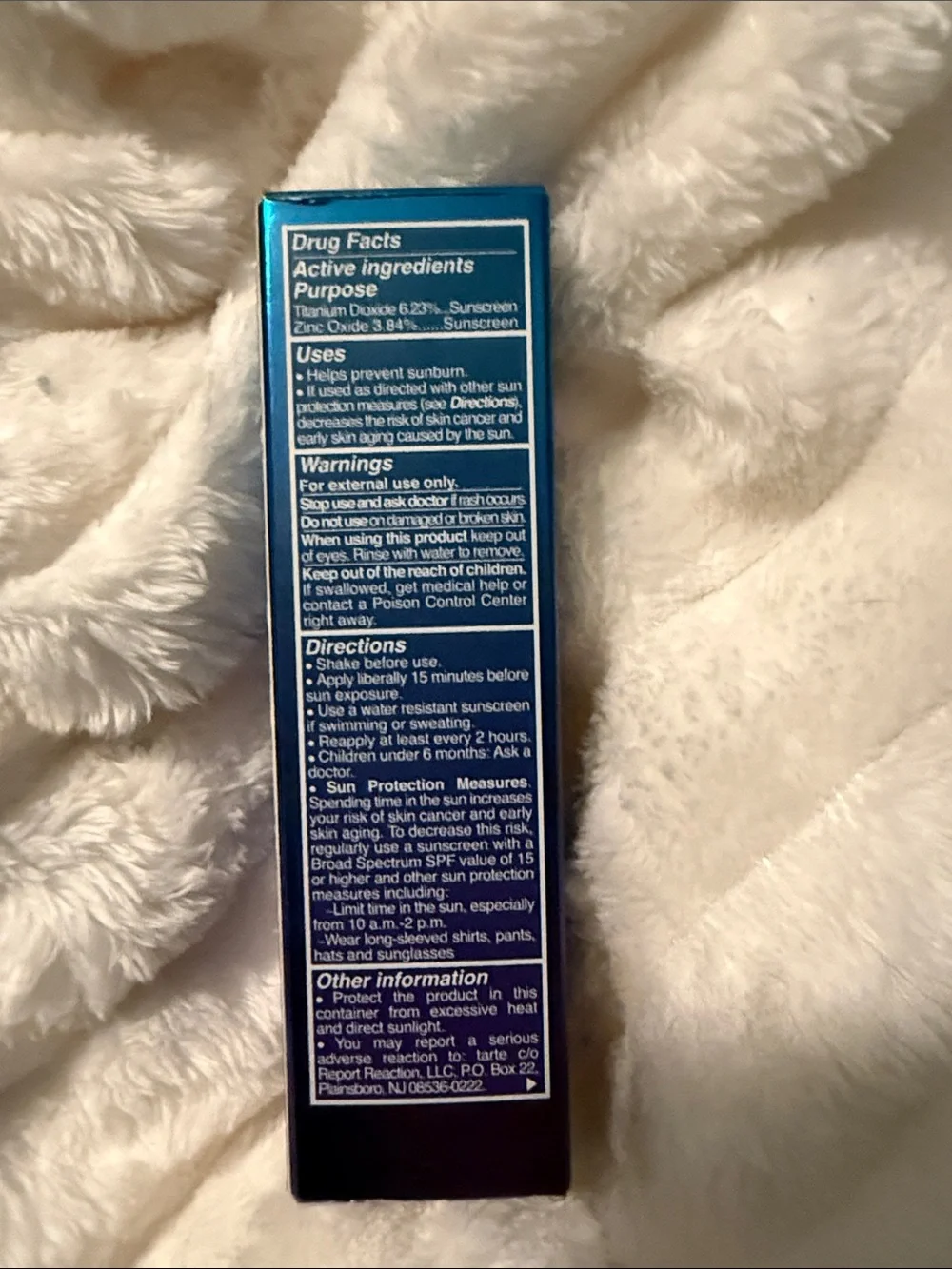 tarte Rainforest of the Sea water foundation in light neutral